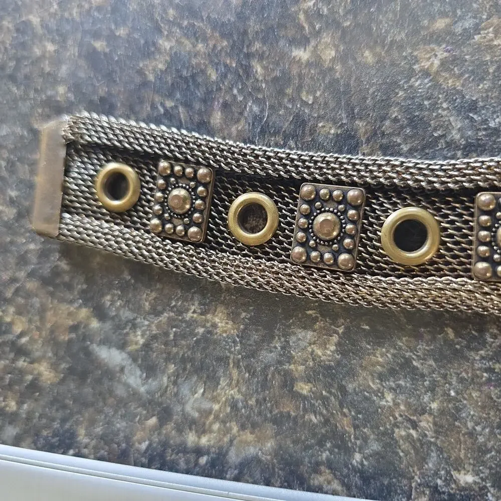 Vintage Sand Castle USA Gold Tone Metal Belt